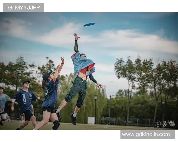 飞盘深度：解密北京飞盘队的边路渗透